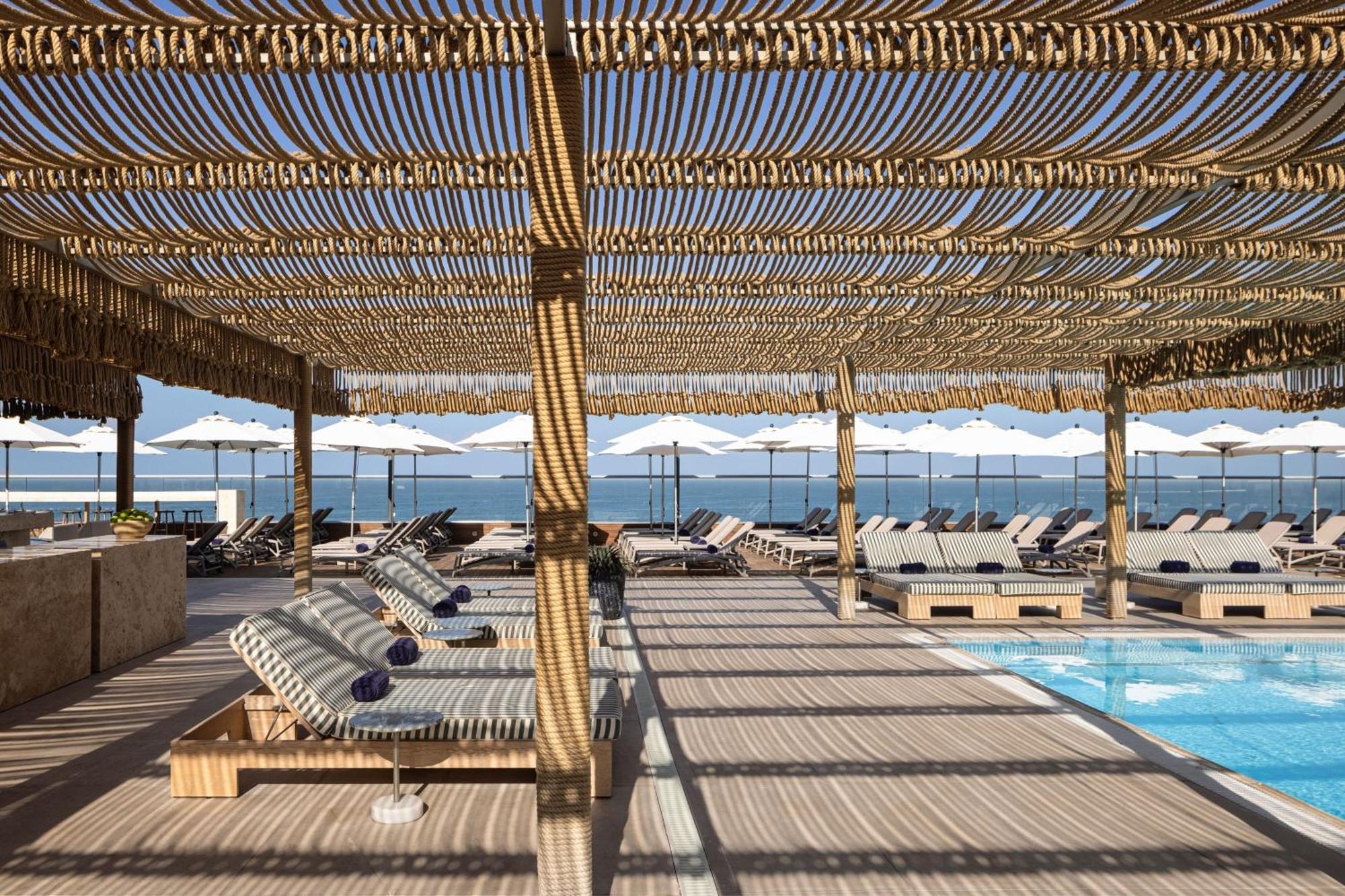 Sheraton Grand Hotel 5*